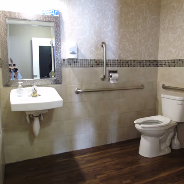 Photo 8 of Divine Life Assisted Living Center of Lansing: Memory Care