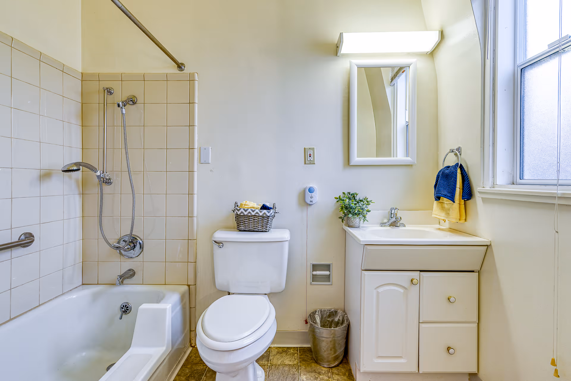 Photo 49 of Oakland Heights Senior Living