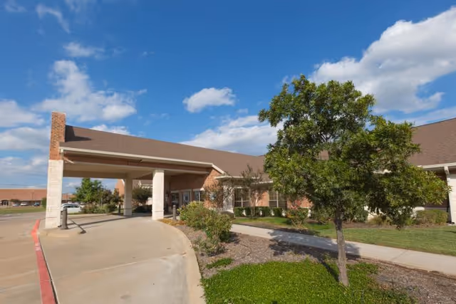 Photo 3 of Legend Oaks Healthcare and Rehabilitation - Ennis