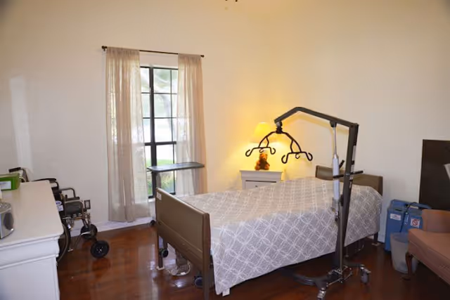 Photo 7 of Silver Leaf Assisted Living & Memory Care
