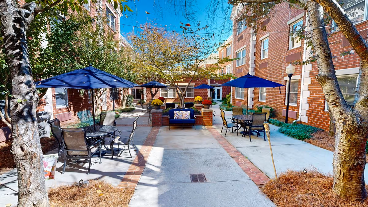 Photo 2 of Dunwoody Place