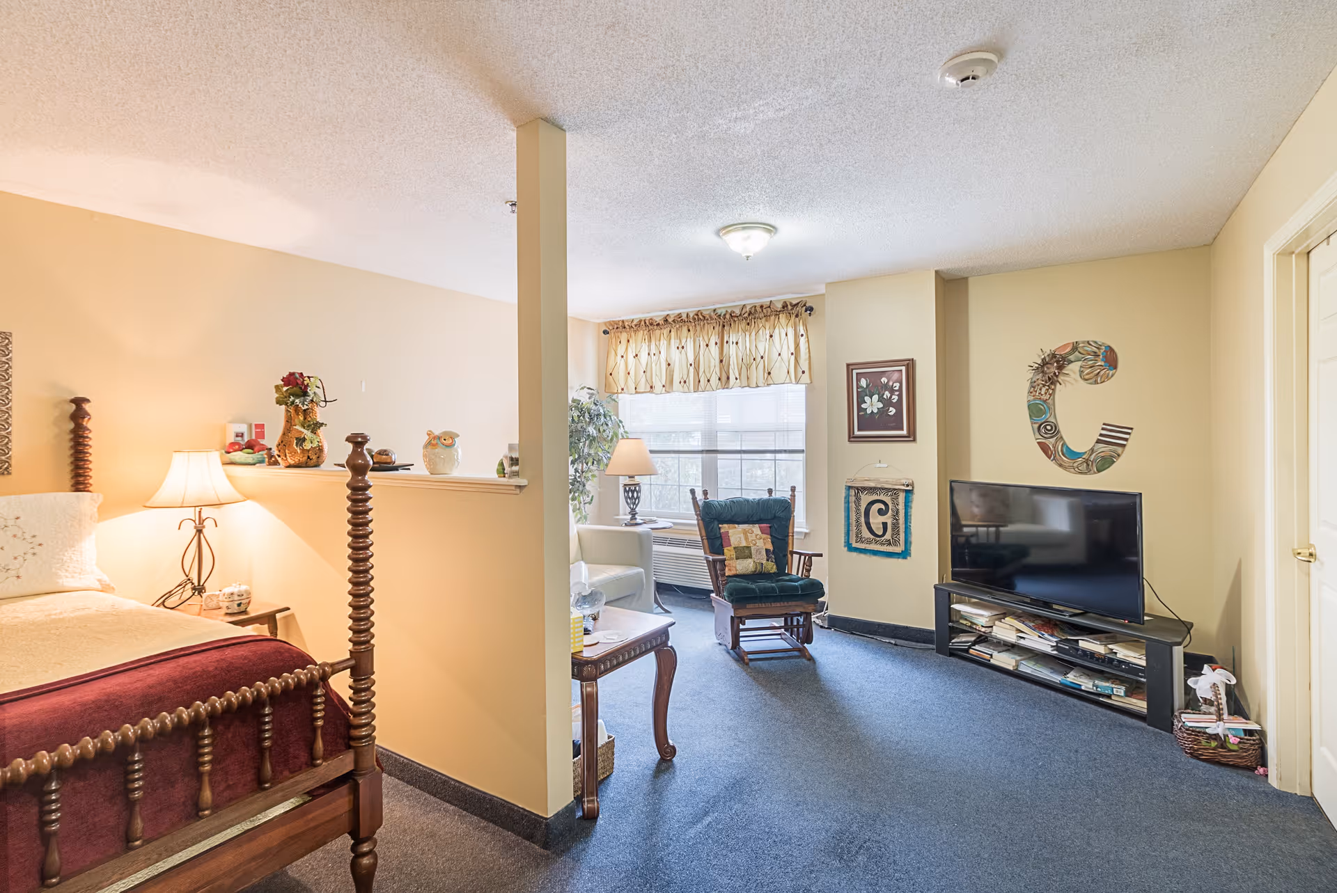 Photo 3 of The Manor on Lawndale Assisted Living