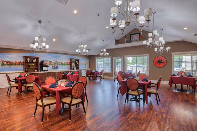 Photo 5 of Charter Senior Living of Davison
