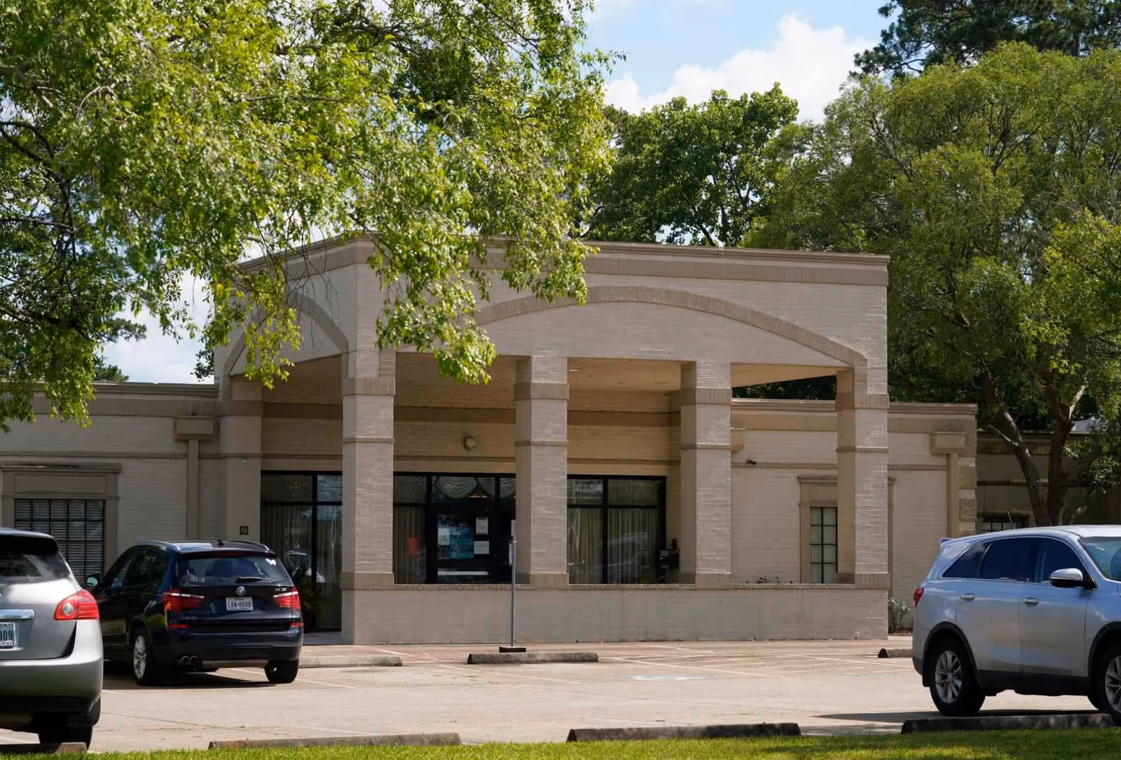 Photo of Oakmont Healthcare & Rehabilitation Center of Humble