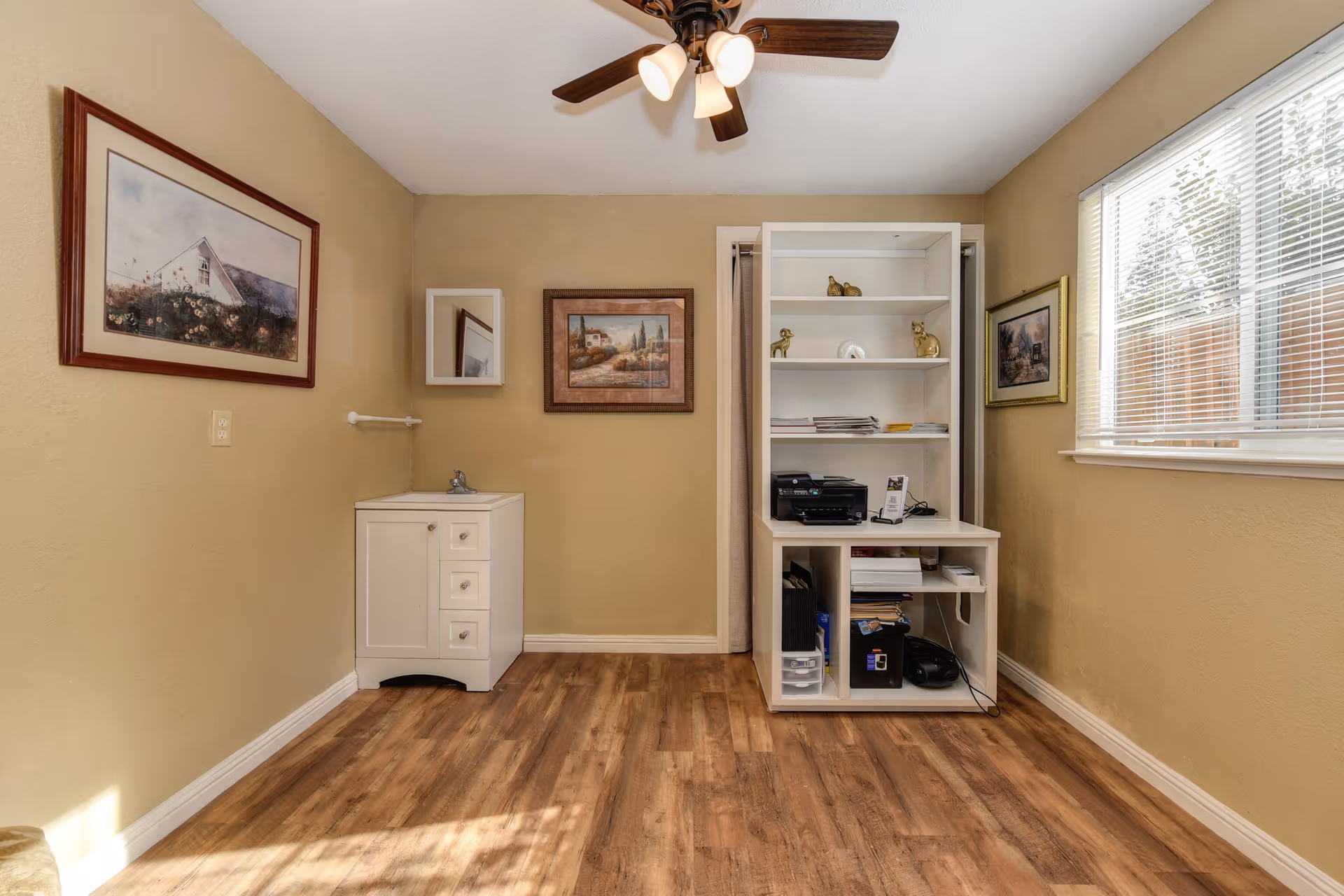 Photo 5 of Palms Court assisted living