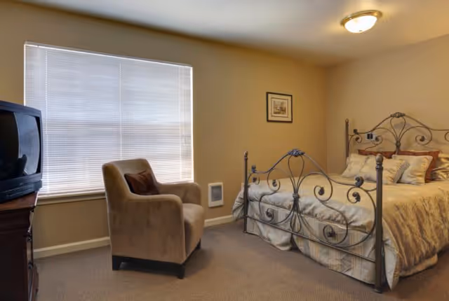 Photo 5 of Azalea Gardens Senior Living