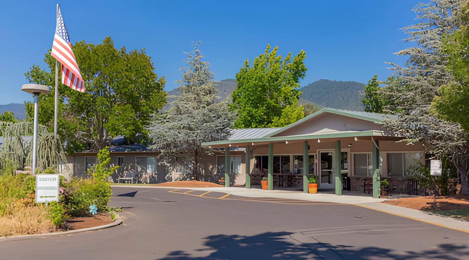 Photo of Royale Gardens Health & Rehabilitation Center