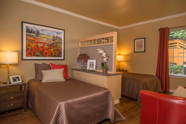 Photo 4 of Rosewood Courte