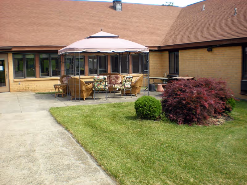 Photo 6 of Clinton Crest Manor