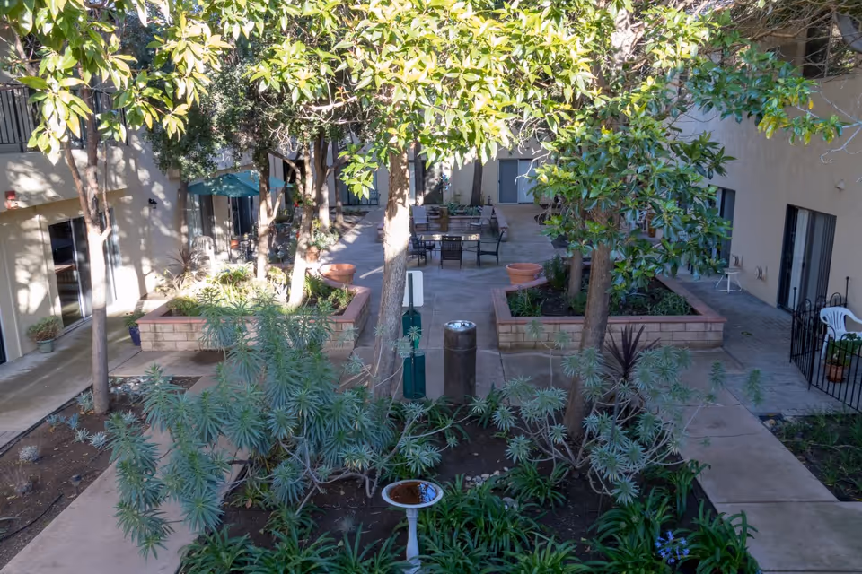 Photo 2 of Casa De Flores
