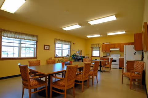 Photo 4 of Windsor Manor