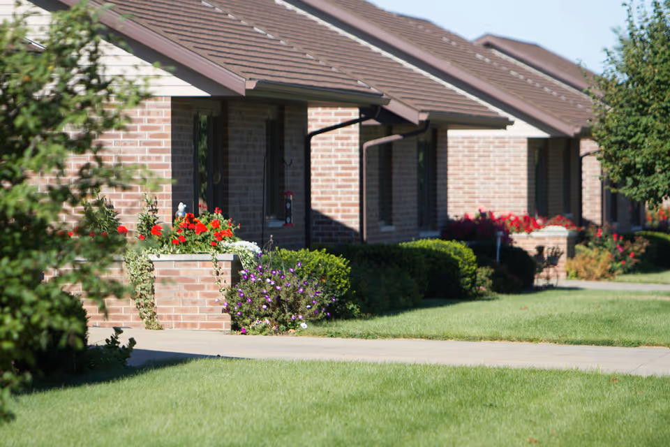 Photo 4 of Pleasantview Home