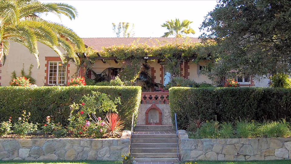 Photo of Alexander Gardens