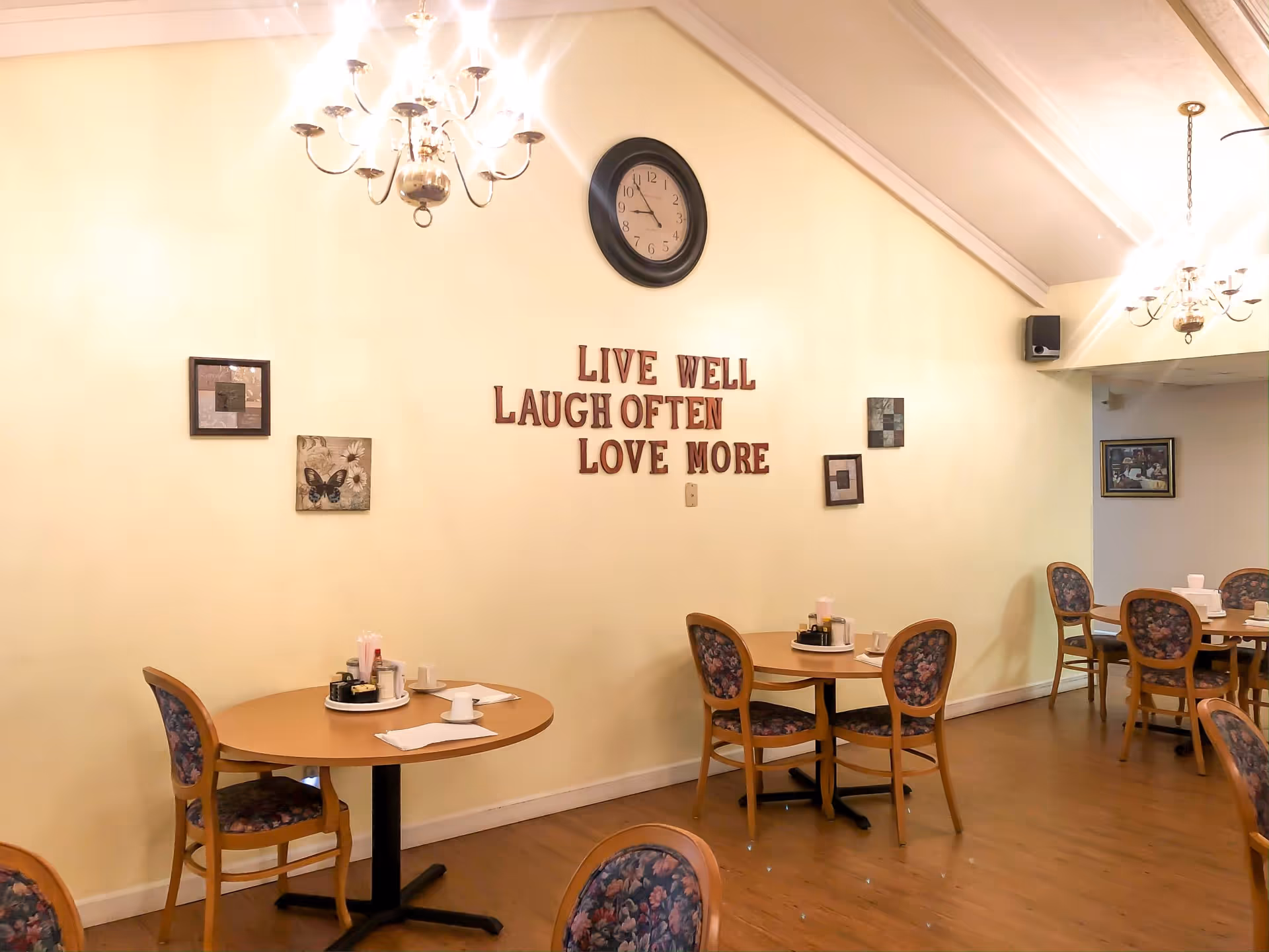 Photo 6 of Peachtree Village Assisted Living of Farmington - Senior Retirement Community