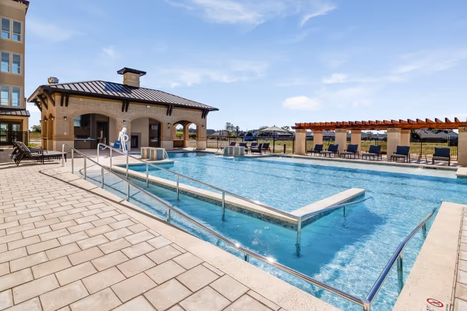 Photo 16 of The Villages Of Imperial Pointe