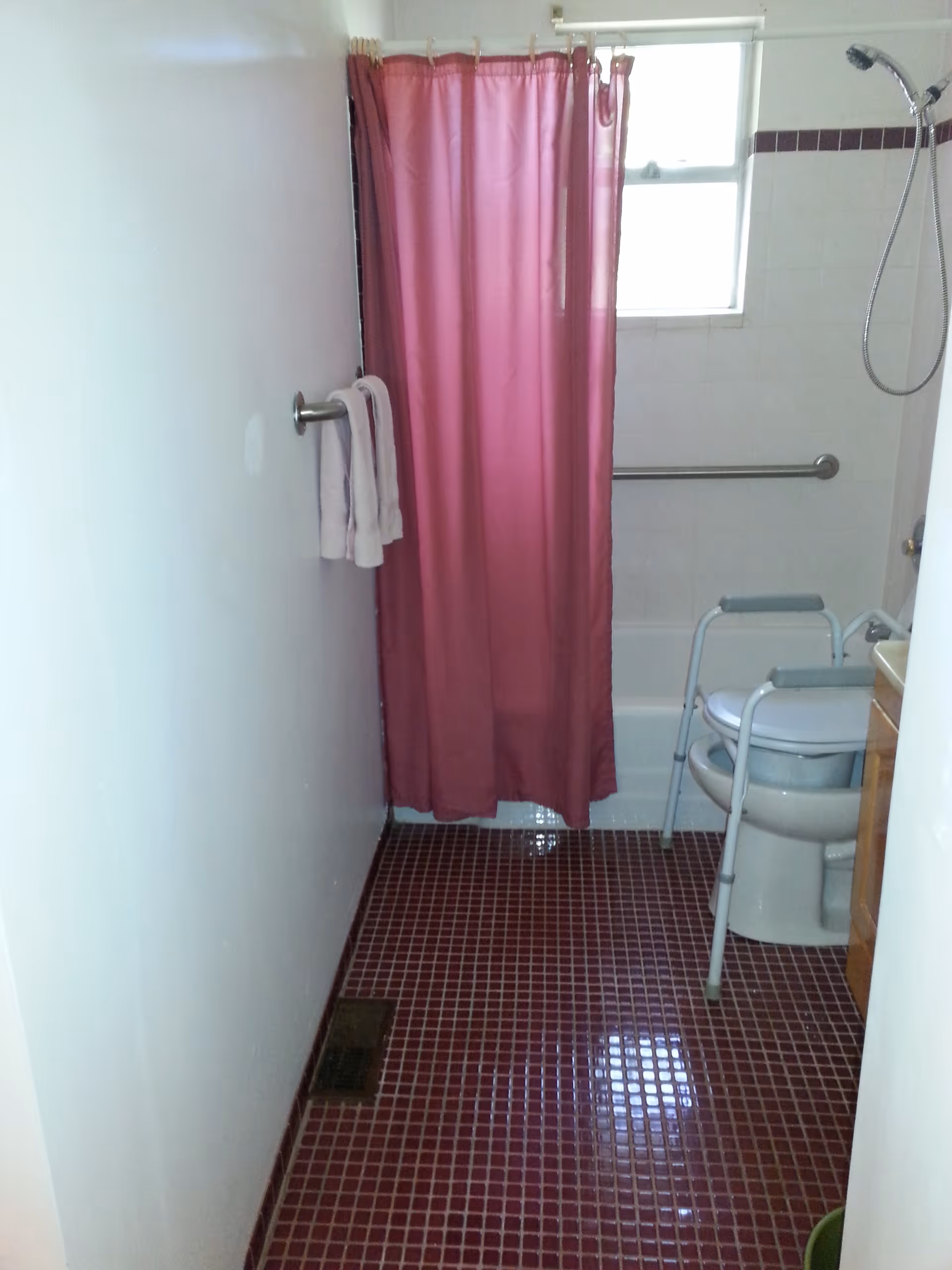 Photo 4 of SHI's Home