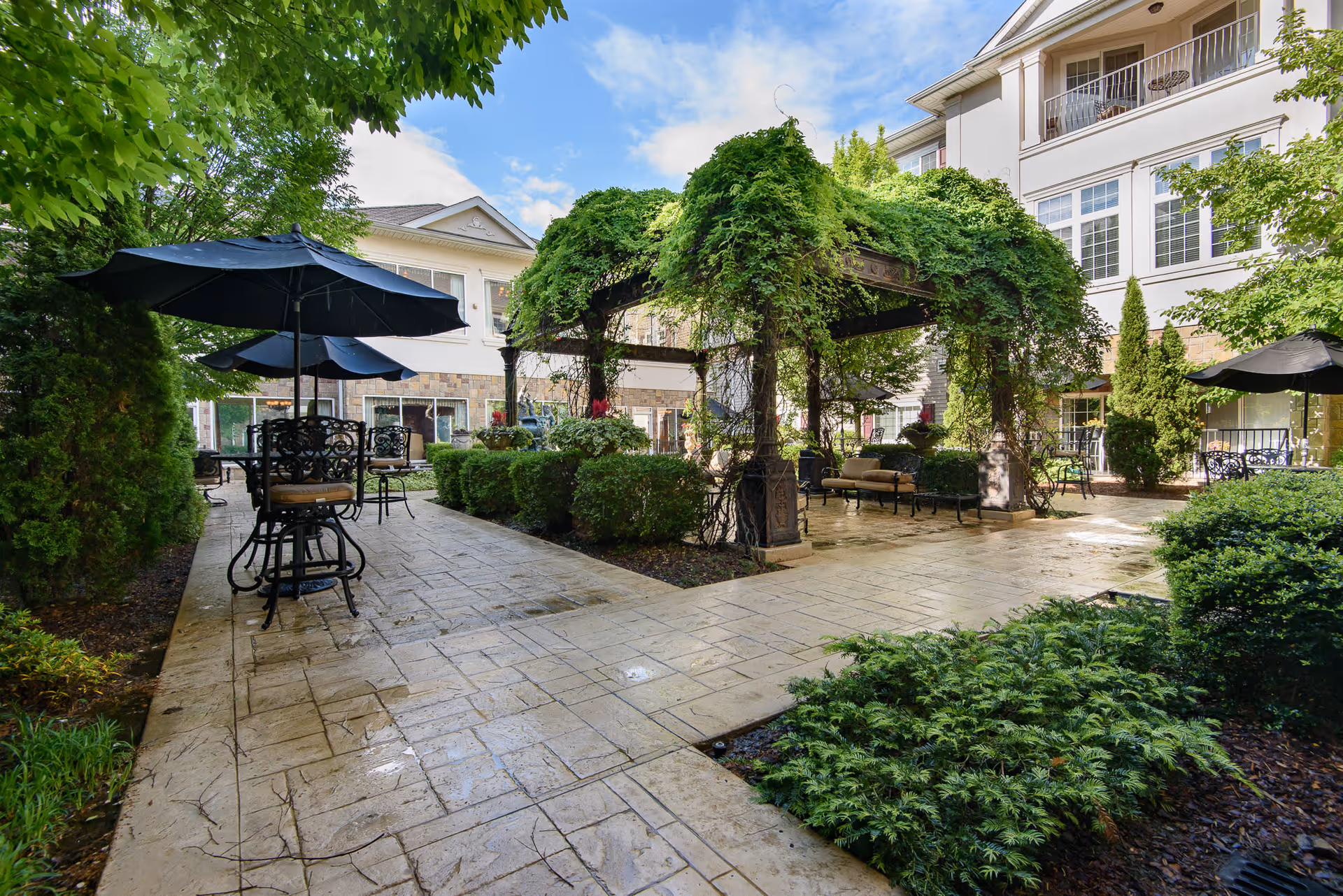 Photo 3 of Garden Plaza at Lawrenceville