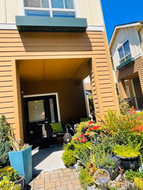 Photo of Columbia Gardens at Rainier Court