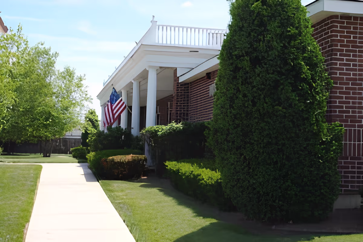 Photo 2 of Cottages of New Lenox