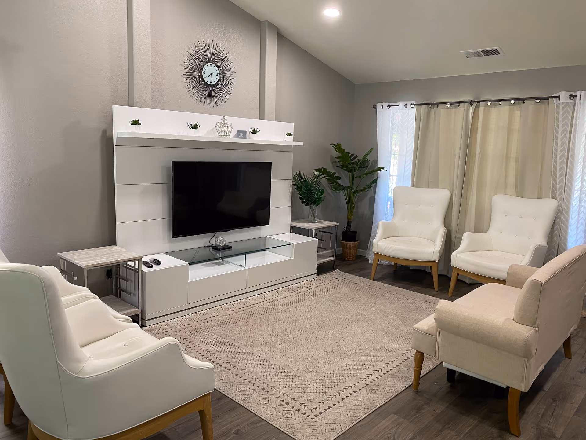 Photo of Cleo's Home 3