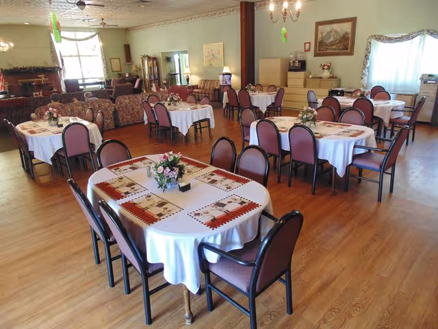 Photo 3 of Paradise Manor