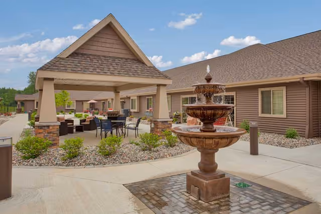 Photo 3 of Charter Senior Living of Davison
