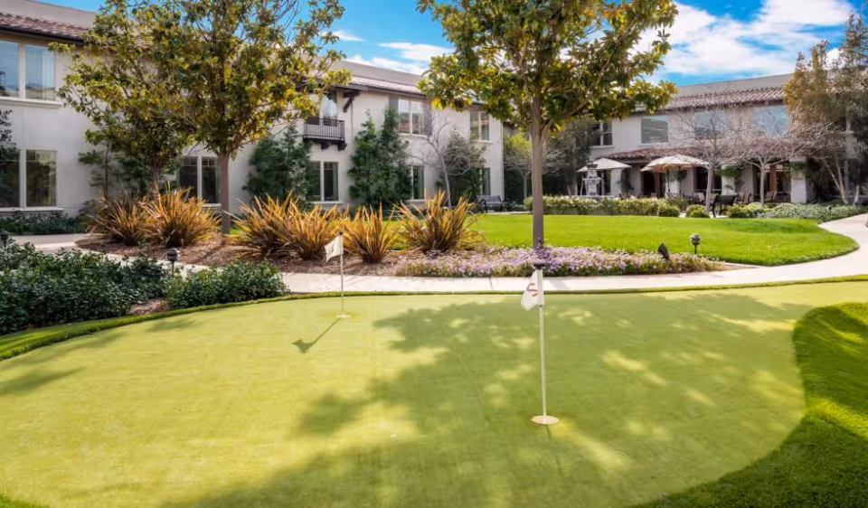 Photo 2 of Oakmont of Santa Clarita
