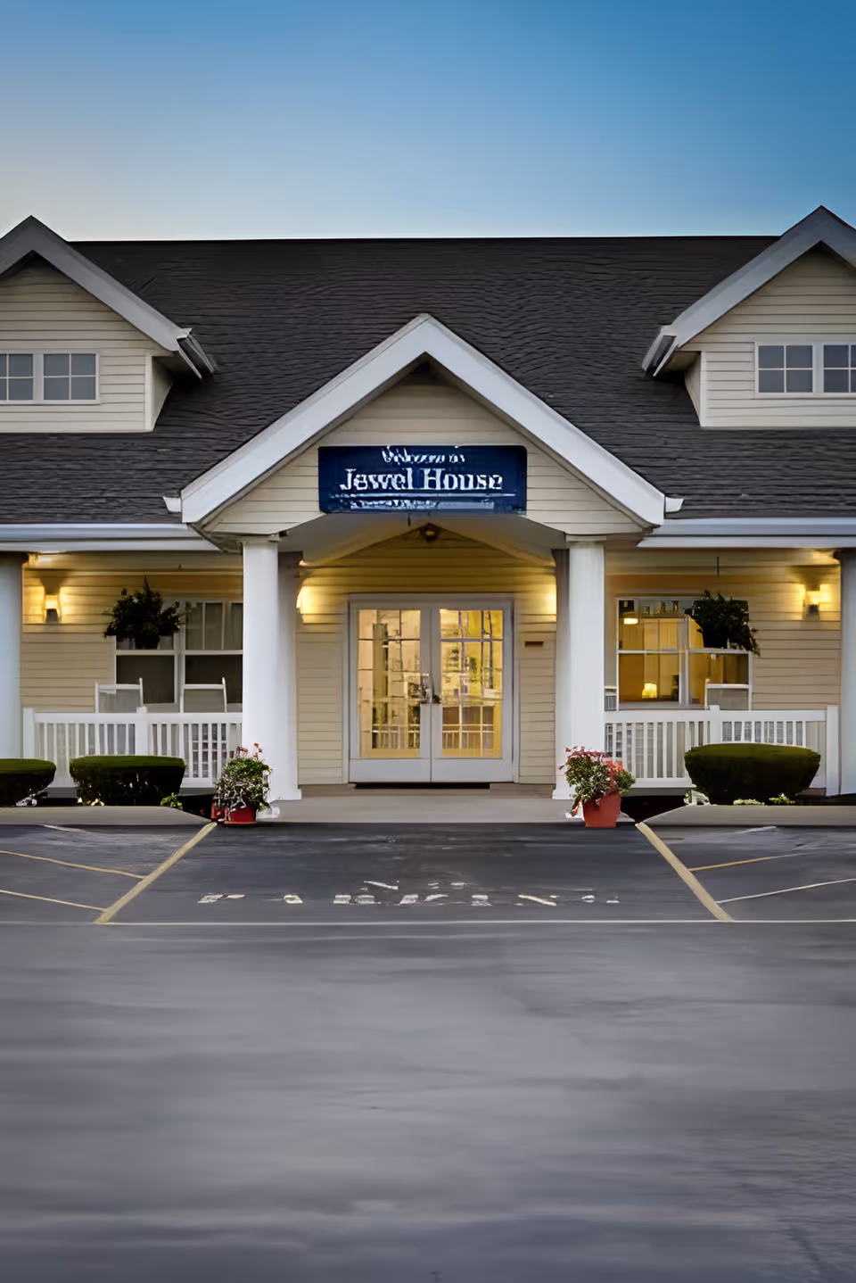 Photo 4 of Jewel Place Senior Living