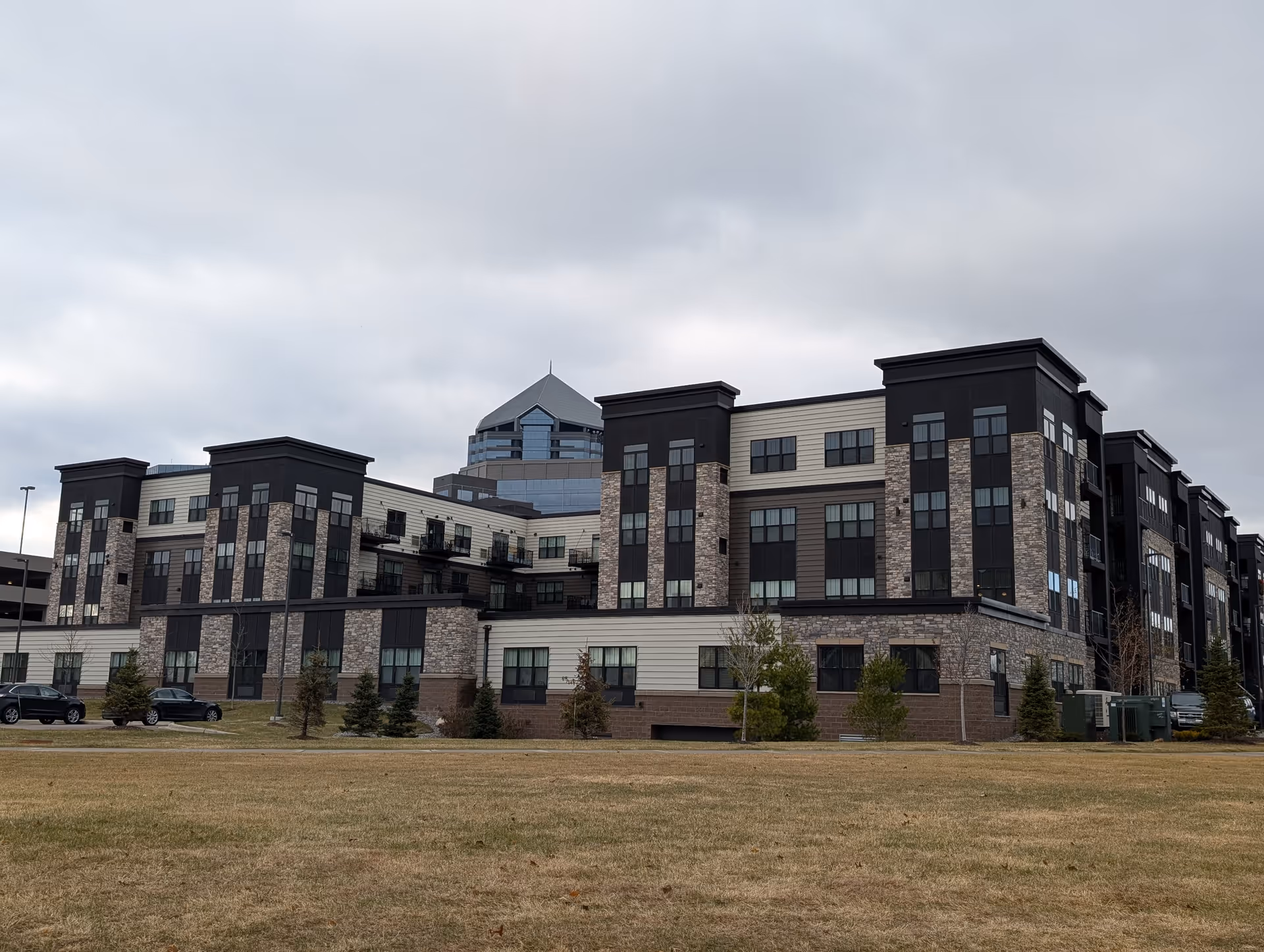 Photo 3 of Amira Choice Bloomington