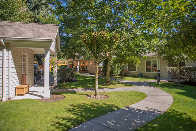 Photo 3 of Rosewood Courte