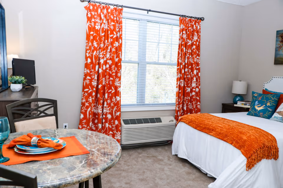 Photo 11 of Mira Vie at Green Knoll | Assisted Living Bridgewater