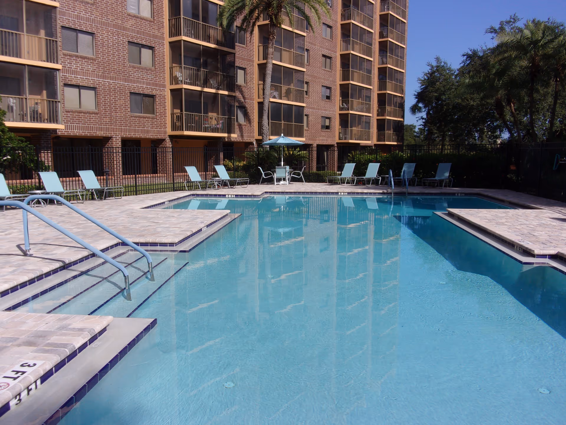 Photo 6 of Hampton Apartments