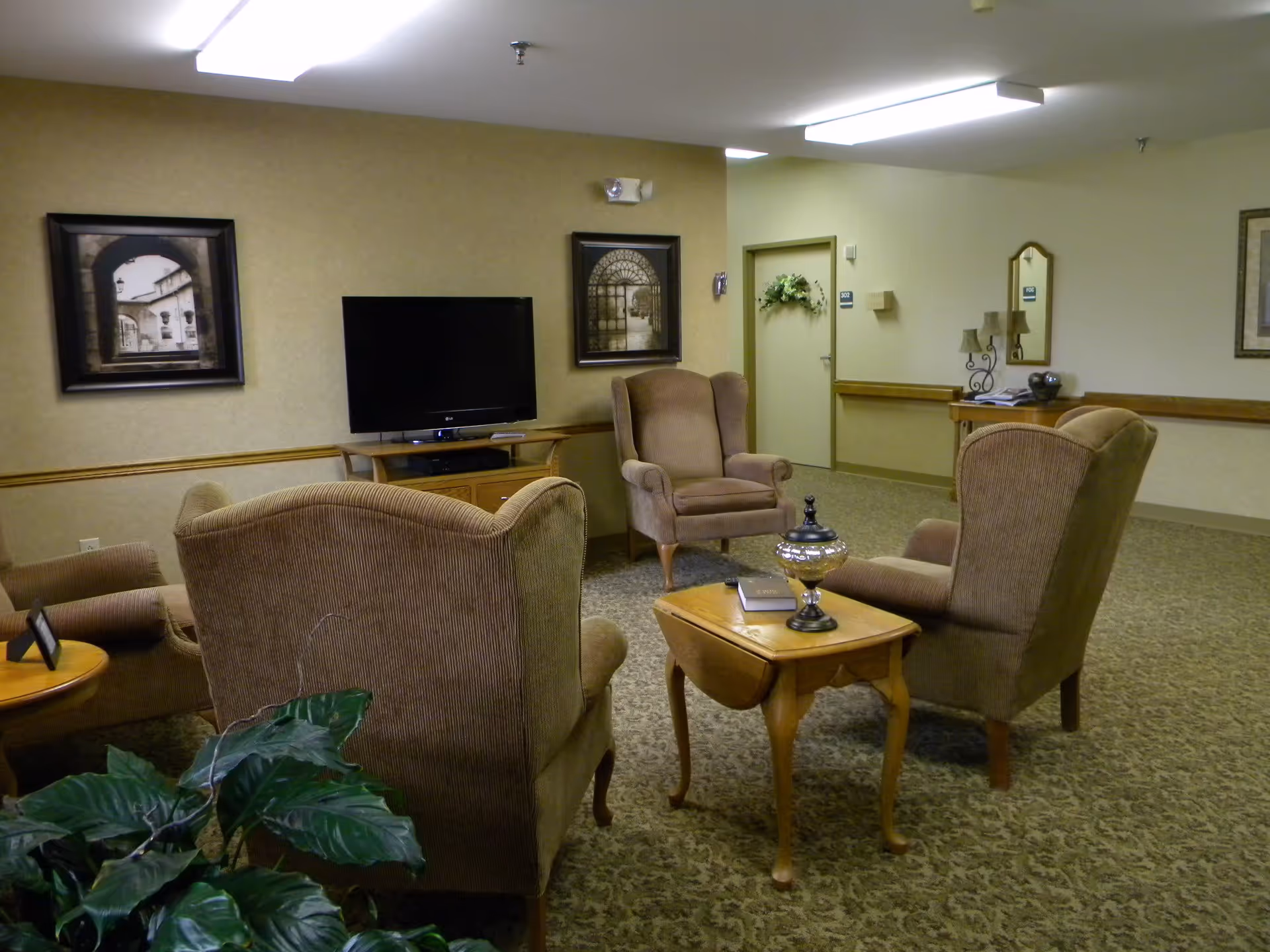 Photo 5 of Hilty Home