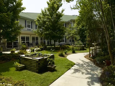 Photo 5 of Forest Lake Manor
