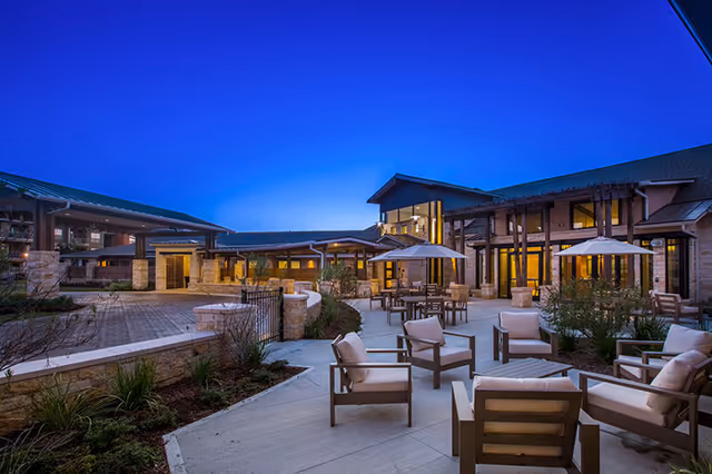 Photo 3 of Avanti Senior Living at Covington