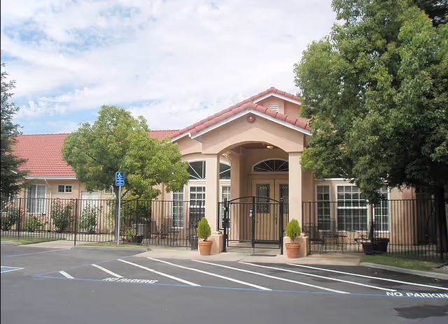 Photo 2 of Senior Care Villa of Loomis