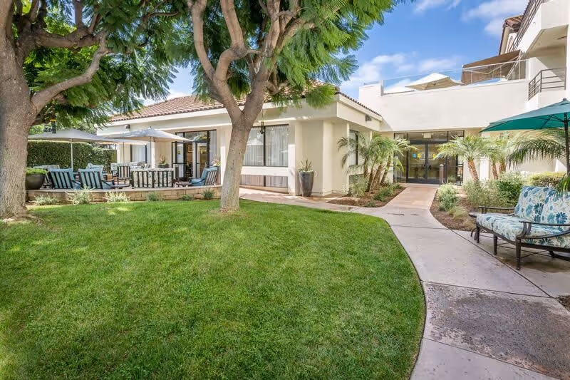Photo of Everest at The Groves of Tustin