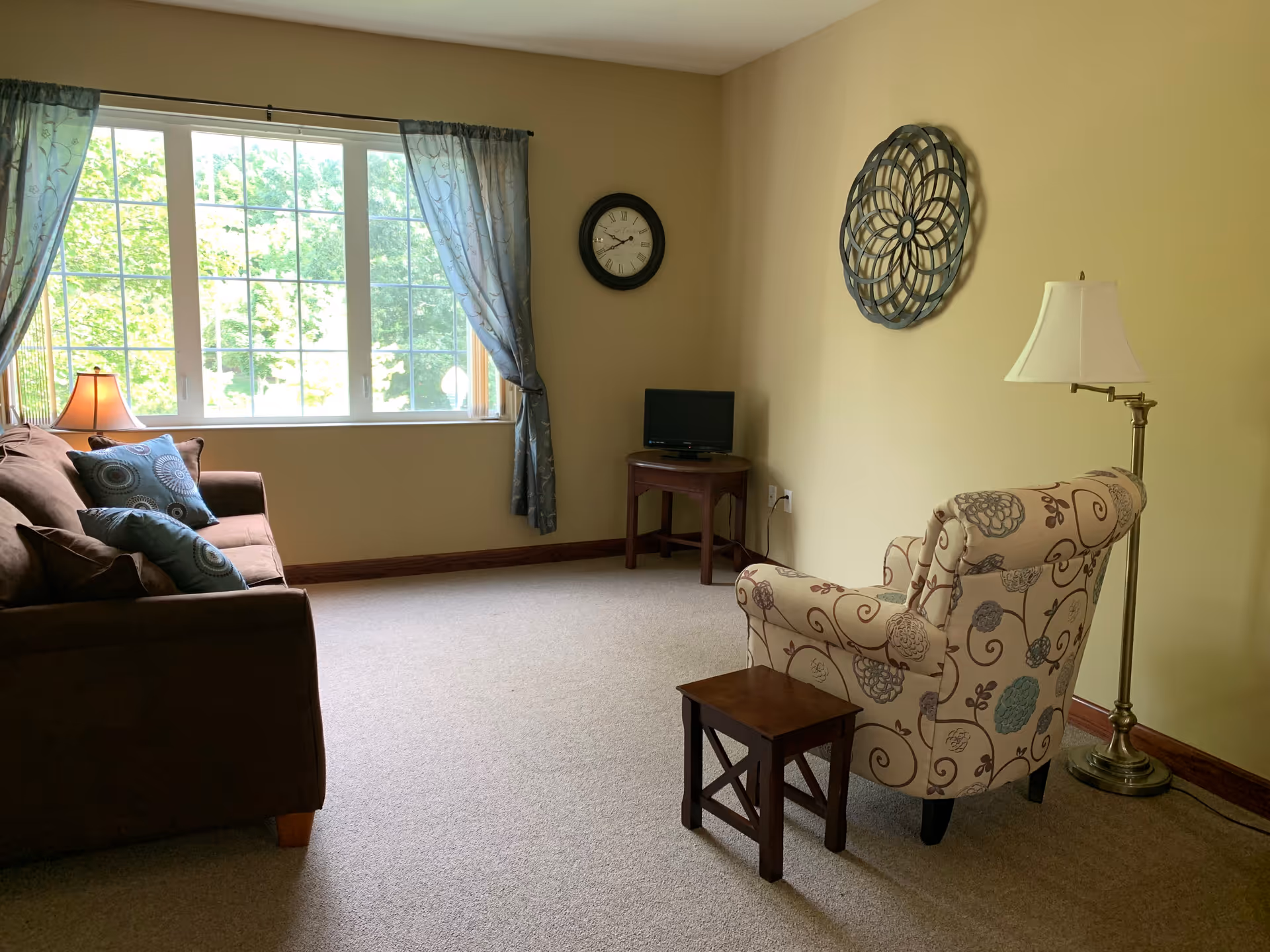 Photo 3 of Colonial Villa of Midland