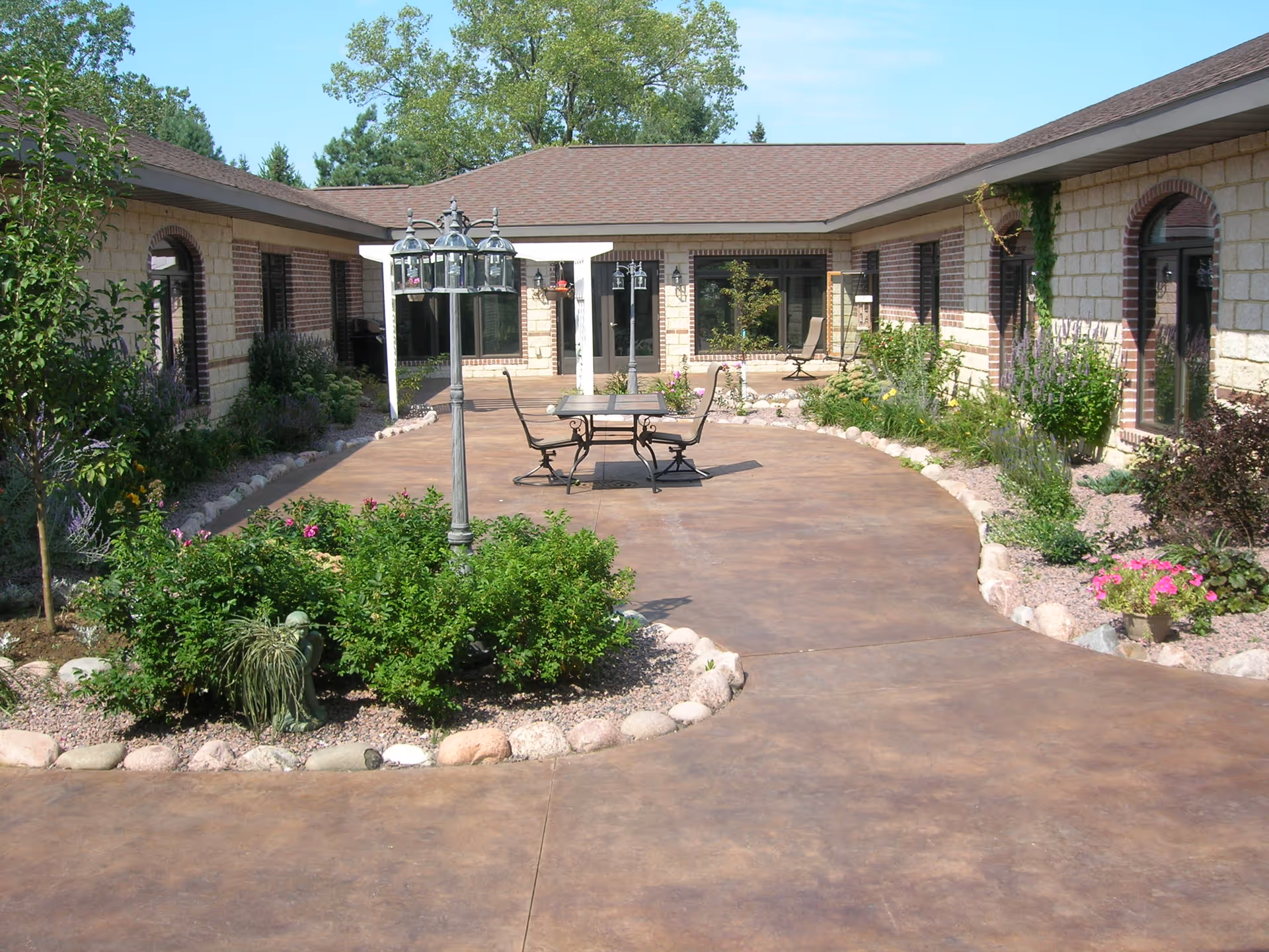 Photo 4 of Arborview Court