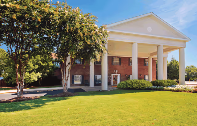 Photo of Elmcroft of Halcyon