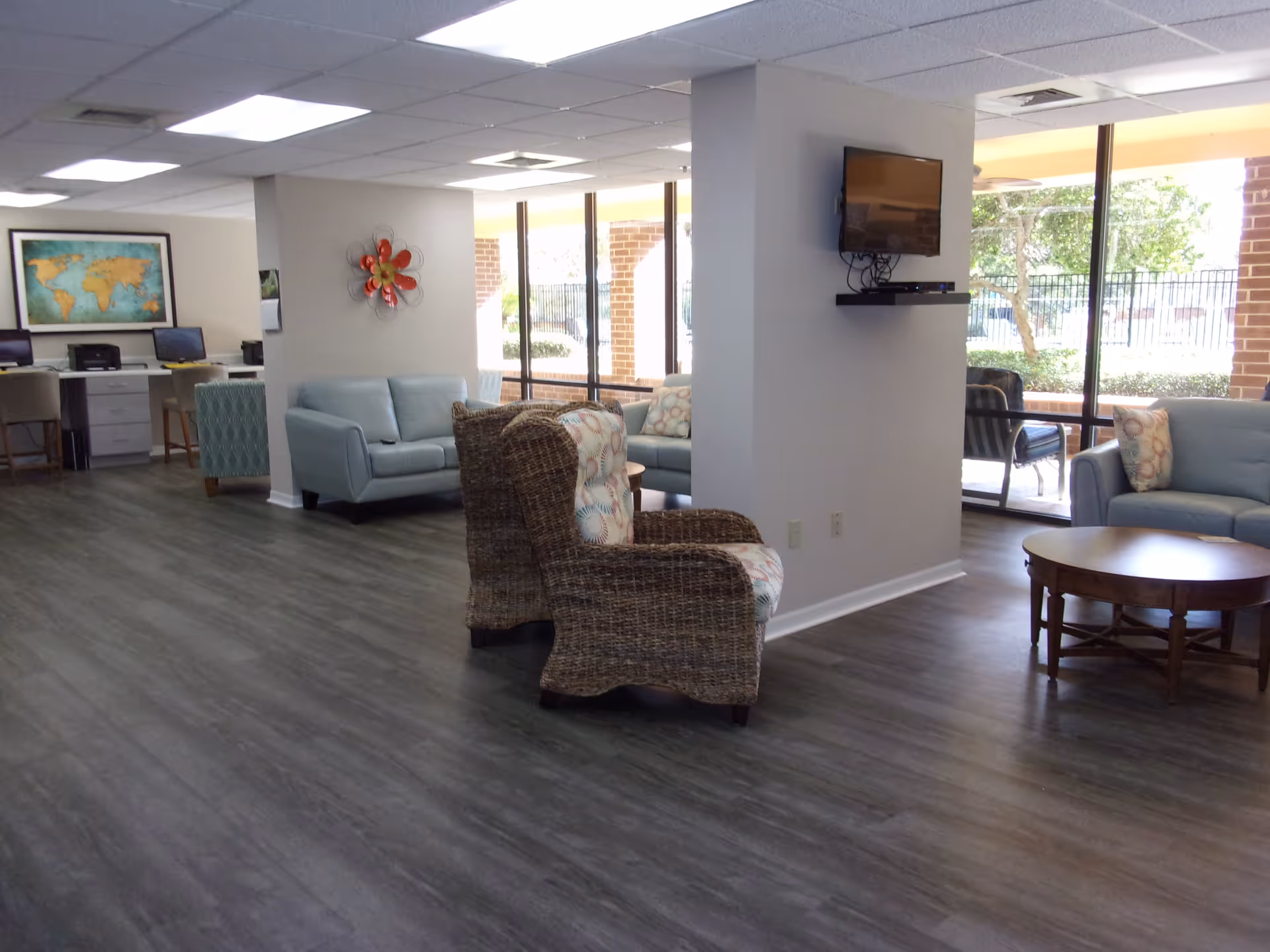 Photo 17 of Hampton Apartments