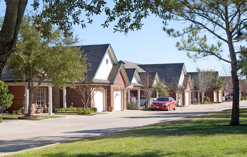 Photo 4 of Village on the Park Steeplechase