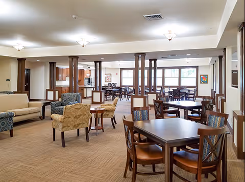 Photo 7 of Oaks at Towne Lake (senior living)
