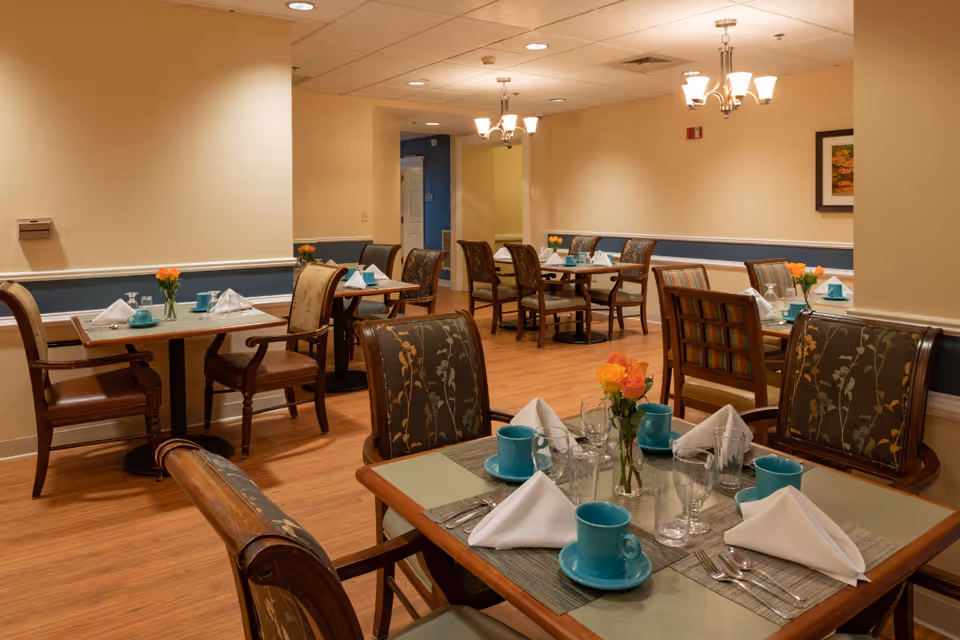 Photo 4 of Charter Senior Living of Dedham