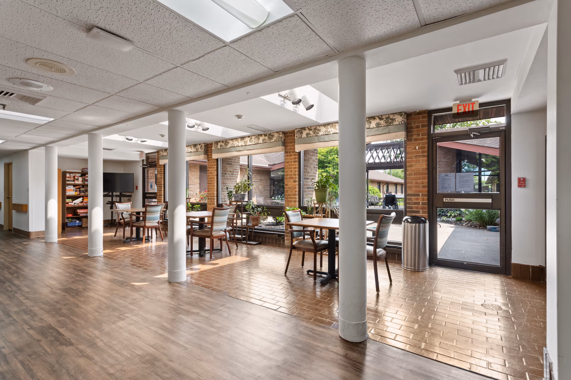 Photo 5 of Crown Pointe Care Center