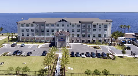 Photo 2 of Marina Isle Waterfront Assisted Living