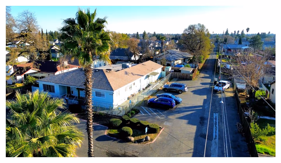Photo 3 of Lakewood Villa