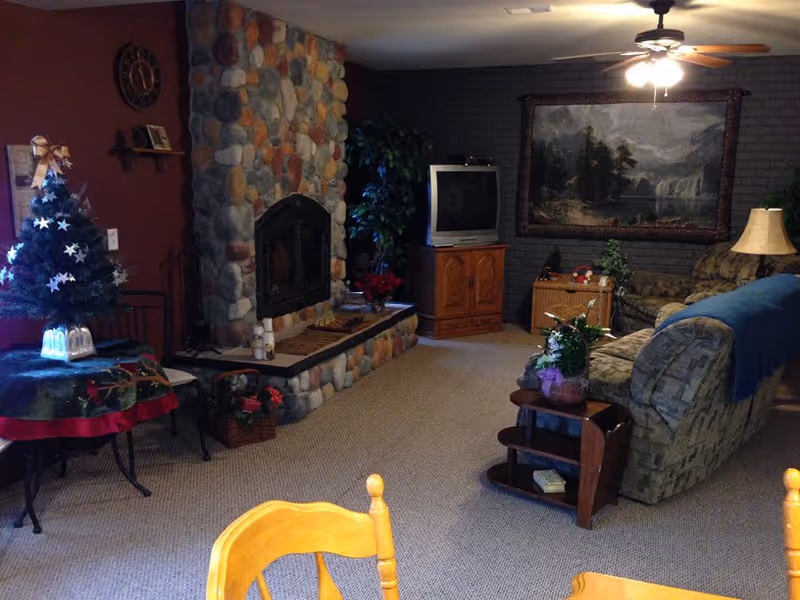 Photo 4 of ShadowTree Lodge