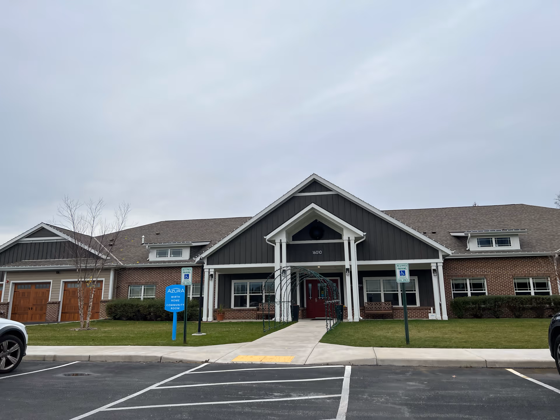 Photo 2 of Azura Memory Care and Assisted Living at Mierow Farm - Wirth