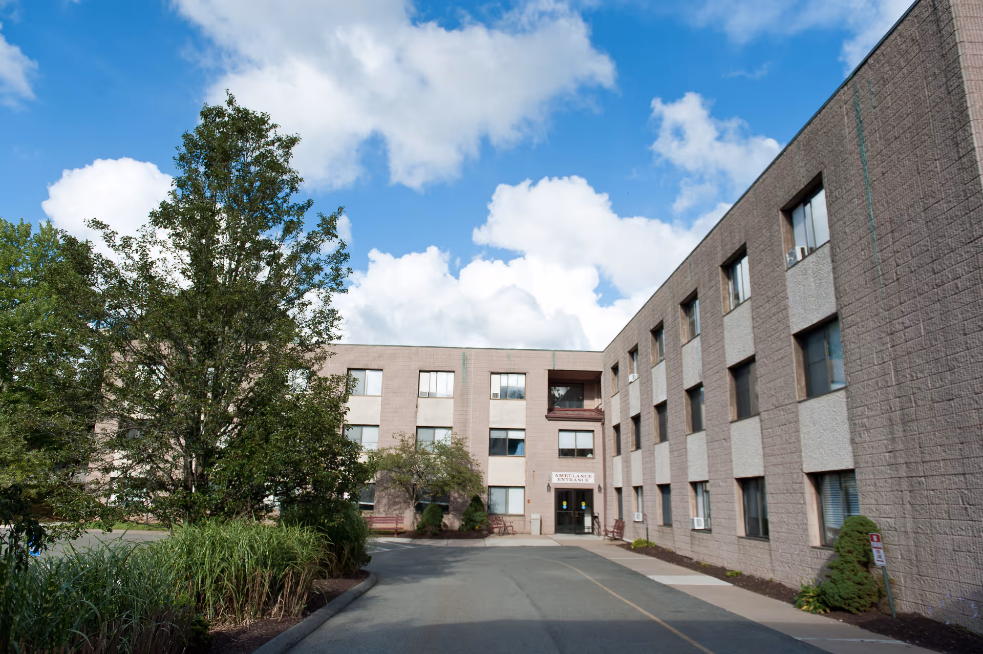 Photo of Autumn Lake Healthcare at Cromwell